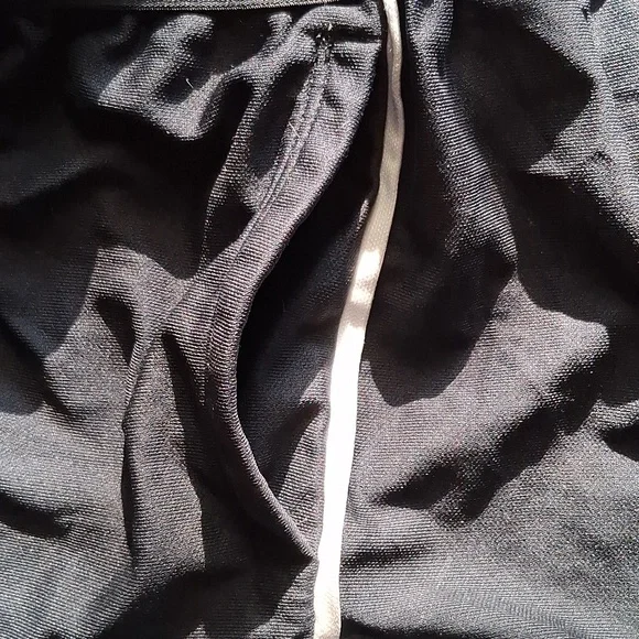 Under Armour Women's Charcoal Athletic Shorts - Picture 3 of 6